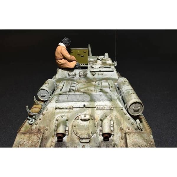 MiniArt - Modell av Sovjetisk Spg Char Su-85 Mod. 1943 med besättning (tidig produktion) Miniart 35178 1/35 Maquette Char Promo - Ref: 6368