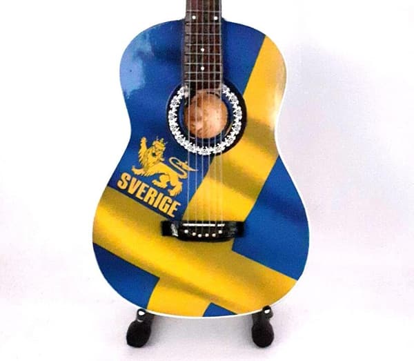 Mini guitar: Sweden