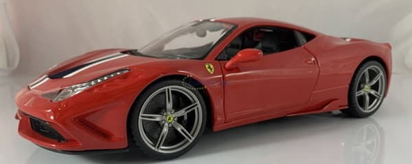 FERRARI 458 Speciale stor model 1:18 Bburago 16002