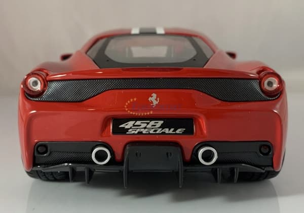 FERRARI 458 Speciale stor model 1:18 Bburago 16002