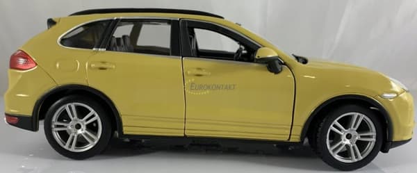 Porsche Cayenne Turbo gul 1:24 Bburago 21056