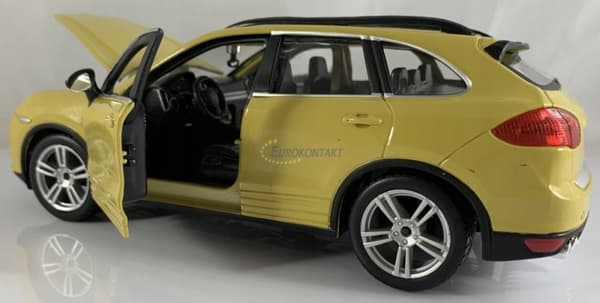 Porsche Cayenne Turbo gul 1:24 Bburago 21056