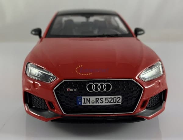 Audi RS 5 coupé rød 1:24 model Bburago 21090