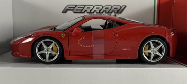 FERRARI 458 Italia rød model Bburago 26003