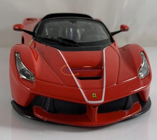 FERRARI LaFerrari Aperta röd modell Bburago 26022