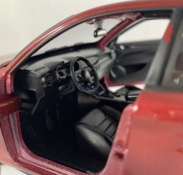Alfa Romeo Stelvio röd 1:24 modell Bburago 21086