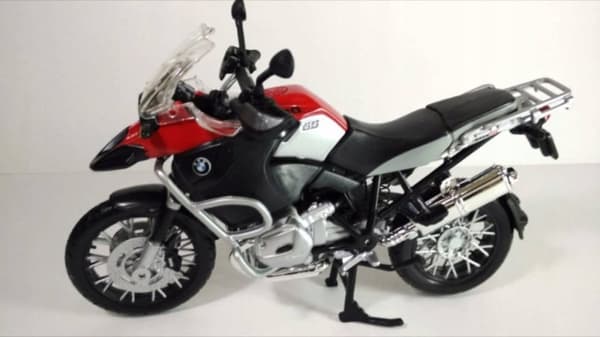 BMW R 1200 GS motorcykel modell 1:12 Maisto 68204