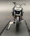 Miniatyrbillede 7 af 11: YAMAHA MT-07 2018 model på stand 1:18 Maisto