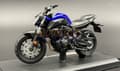 Miniatyrbillede 8 af 11: YAMAHA MT-07 2018 model på stand 1:18 Maisto