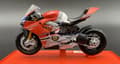 Miniatyrbild 7 av 11: DUCATI Panigale V4 S Corse stativ 1:18 Maisto