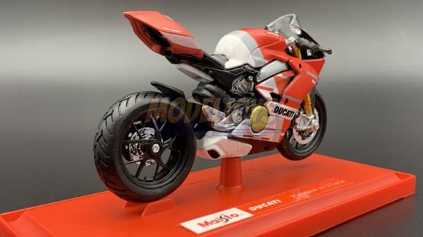 DUCATI Panigale V4 S Corse stativ 1:18 Maisto