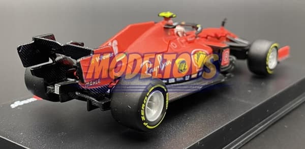 FERRARI SF1000 Österrikisk Leclerc HJÄLM BBurago 1:43