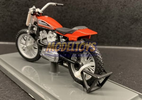 HARLEY DAVIDSON XR750 1972 kilpapyörä 1:18 Maisto