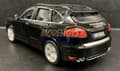 Miniatyrbild 11 av 11: Porsche Cayenne Turbo svart 1:24 Bburago 21056