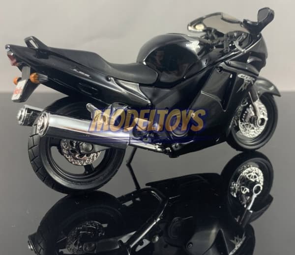 HONDA CBR 1100 XX Blackbird base 1:18 Maisto 77488