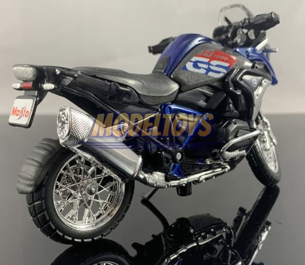 BMW R 1200 GS 2017 på stativ modell 1:18 Maisto