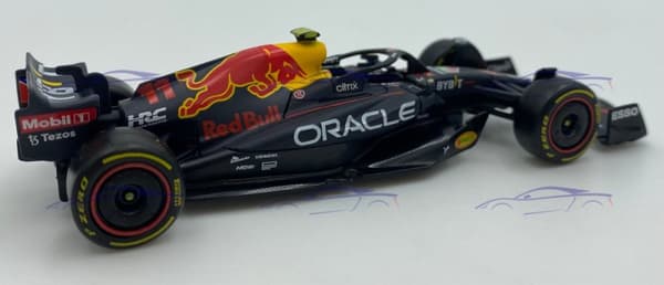 RB18 F1 Red Bull 2022 Sergio Perez BBurago 1:43