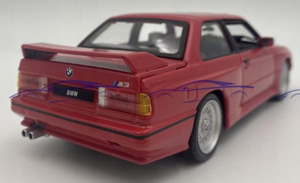 BMW M3 (E30) 1986 1:24 modell Bburago 21100 röd