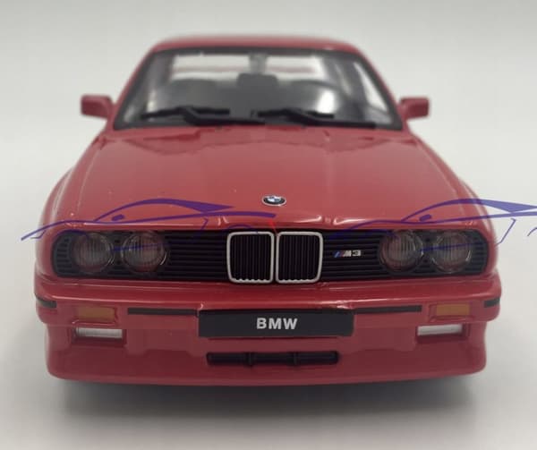 BMW M3 (E30) 1986 1:24 modell Bburago 21100 röd