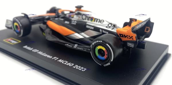 McLaren MCL60 F1 2023 #81 Piastri KASK BBurago 1:43