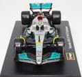 Miniatyrbild 8 av 11: F1-bil Mercedes W13 Hamilton HJÄLM BBurago 1:43