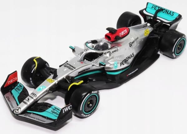 F1 bil MERCEDES W13 E #44 Hamilton Bburago 1:43