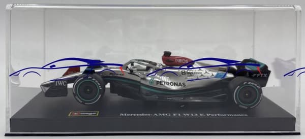 F1 bil Mercedes W13 63 Russell KASK BBurago 1:43