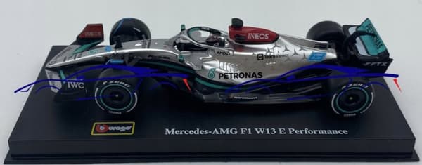F1 bil Mercedes W13 63 Russell KASK BBurago 1:43