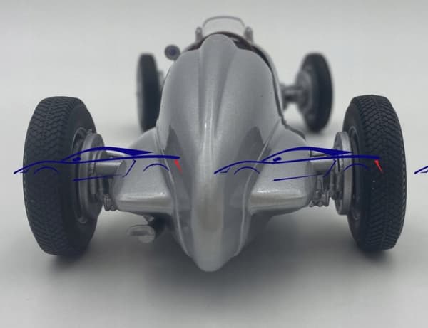 MERCEDES W125 1937 silver modell 24109 Welly 1:24