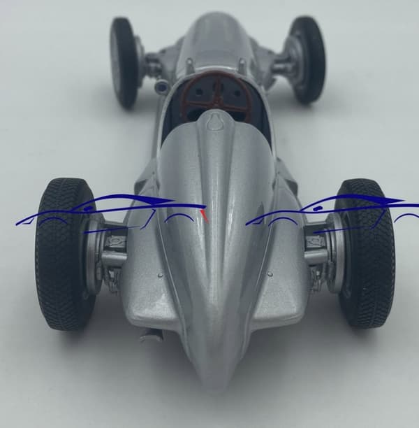 MERCEDES W125 1937 silver modell 24109 Welly 1:24