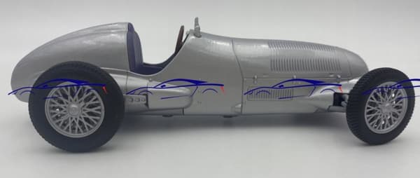MERCEDES W125 1937 silver modell 24109 Welly 1:24