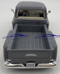 Miniatyrbillede 7 af 11: 1955 GMC Blue Chip pickup grå 1:24 Motormax 79382