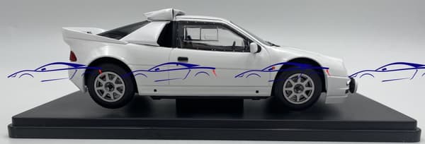 Ford RS 200 1984 malli 124211 WhiteBox 1:24 valkoinen