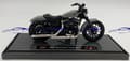 Miniatyrbild 5 av 11: HARLEY-DAVIDSON Sportster Iron 883 2022 1:18 Maisto Grå