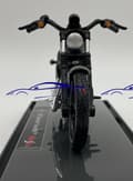 Miniatyrbild 7 av 11: HARLEY-DAVIDSON Sportster Iron 883 2022 1:18 Maisto Grå