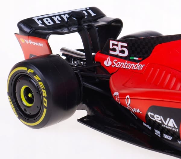 F1 FERRARI SF-23 #55 bil med fører Bburago 1:24 26809