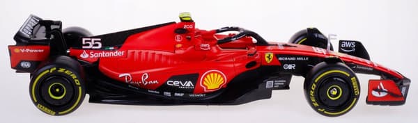 F1 FERRARI SF-23 #55 bil med fører Bburago 1:24 26809