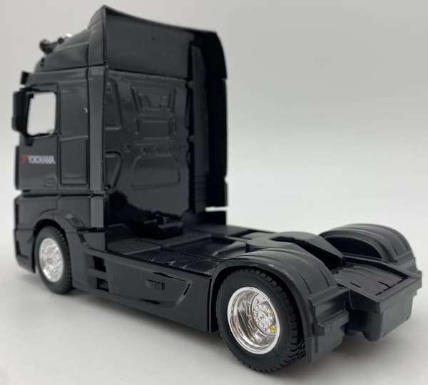 Mercedes Benz Actros Gigaspace lastbillæsser Bobcat Bburago 1:43 32313