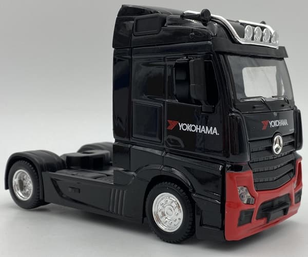 Mercedes Benz Actros Gigaspace lastbillæsser Bobcat Bburago 1:43 32313