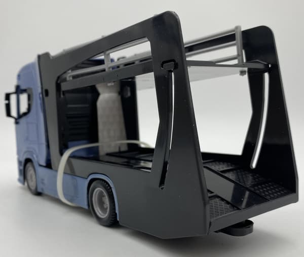 Scania 770 S bärgningsbil Lora Porsche Macan Bburago 1:43