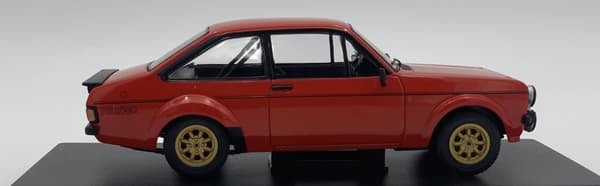 Ford Escort MK II RS 2000 model 124223 Hvidboks 1:24