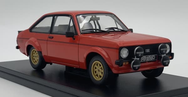 Ford Escort MK II RS 2000 model 124223 Hvidboks 1:24