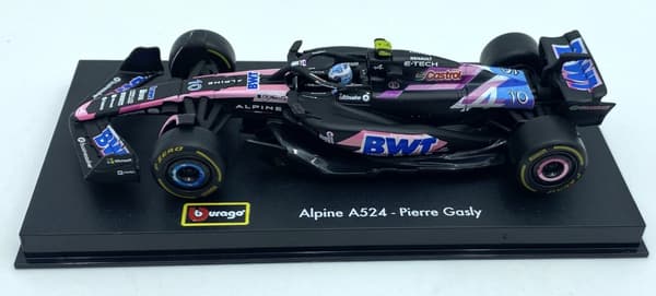 F1-bil Alpine A524 BWT Bburago #10 Pierre Gasly BBurago 1:43 HJÄLM