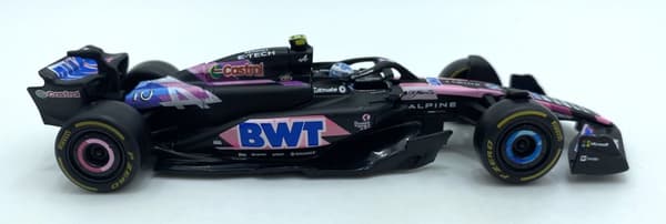 F1-bil Alpine A524 BWT Bburago #10 Pierre Gasly BBurago 1:43 HJÄLM