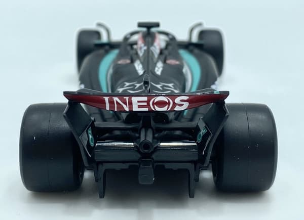F1-bil Mercedes AMG W15 E Perf Petronas Russell #63 BBurago 1:43