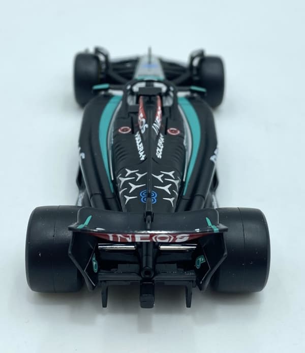 F1-bil Mercedes AMG W15 E Perf Petronas Russell #63 BBurago 1:43