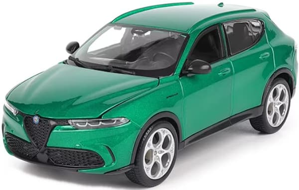 Alfa Romeo Tonale 2022 grön 1:24 modell BBurago 21109