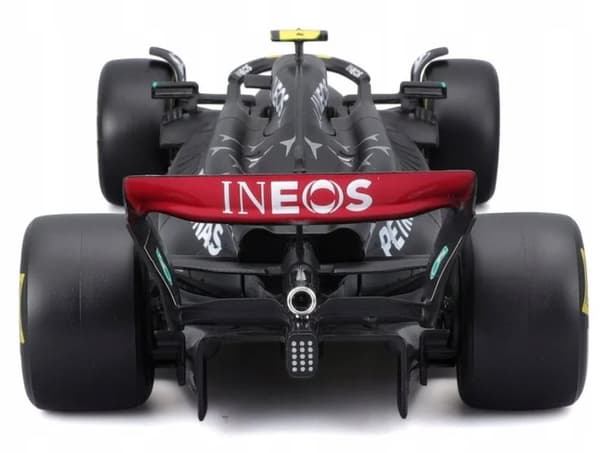 F1-bil Mercedes AMG W14 E 2023 #44 Lewis Hamilton 1:24
