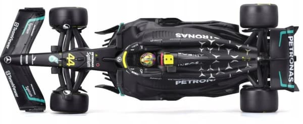 F1-bil Mercedes AMG W14 E 2023 #44 Lewis Hamilton 1:24