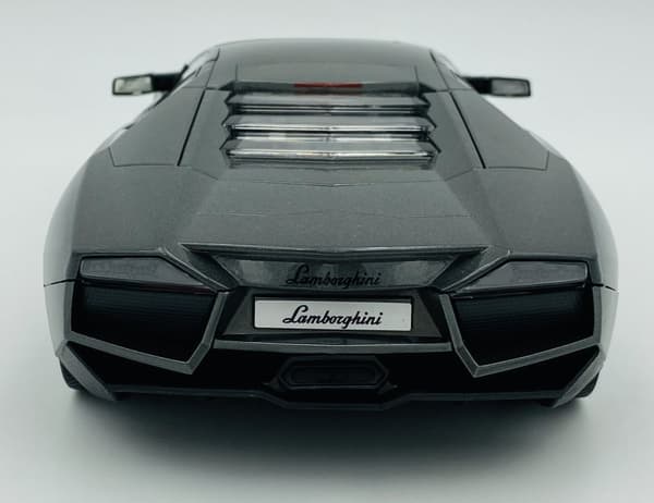 Lamborghini Reventon modell 1:18 Motormax 79155